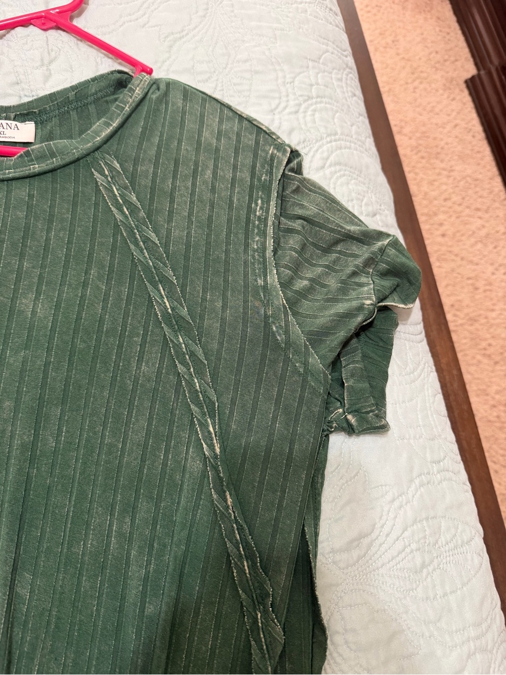 2 Boutique Tops- Zenana Short Sleeve Green & Black- size L/XL - Picture 15 of 15